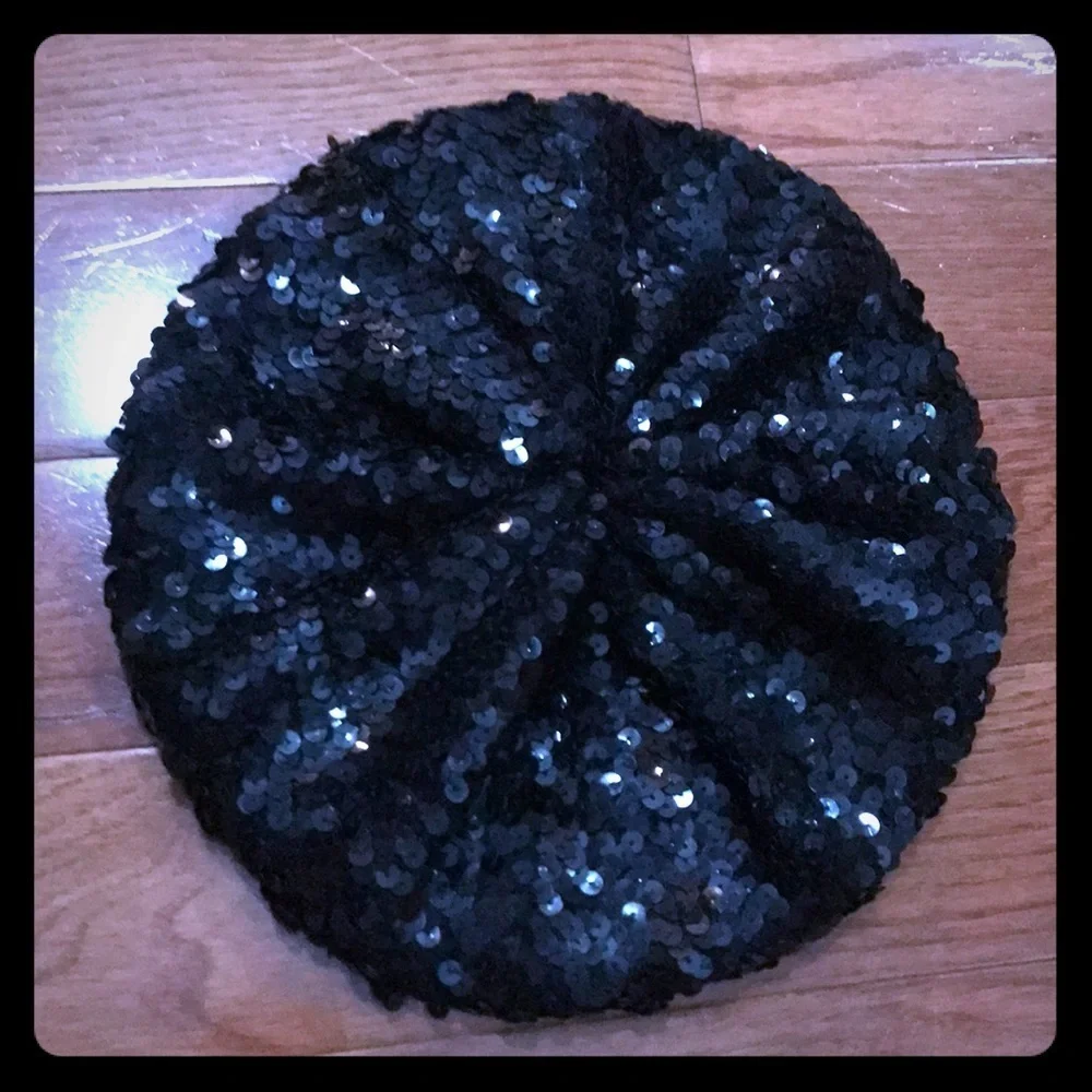 6/$20 Black sequin beret